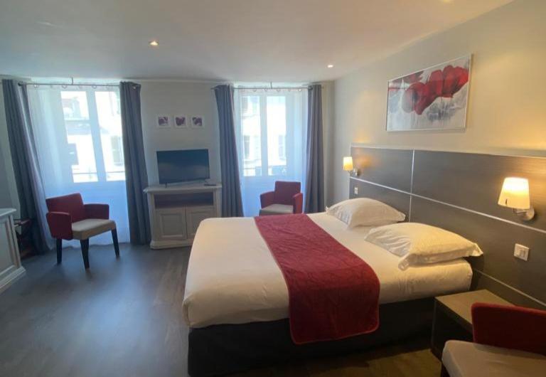 Hotel Saint-Pierre Понтарлье Экстерьер фото