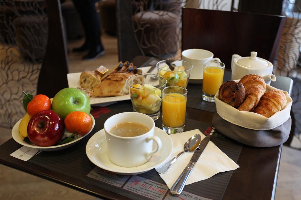 Hotel Saint-Pierre Понтарлье Экстерьер фото