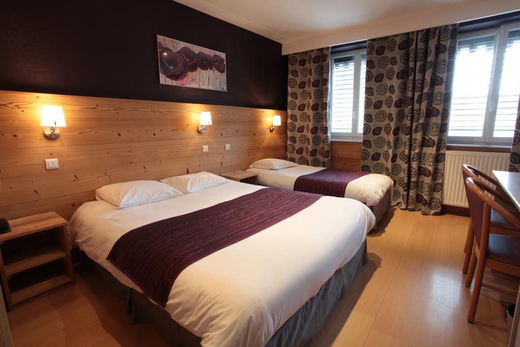 Hotel Saint-Pierre Понтарлье Экстерьер фото